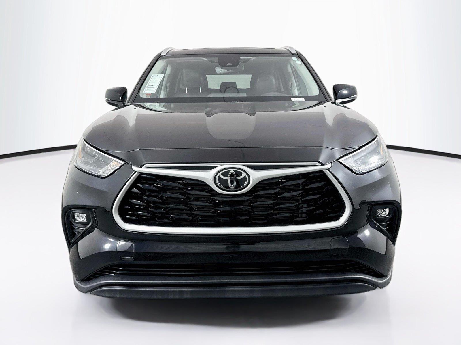 2022 Toyota Highlander XLE photo 7