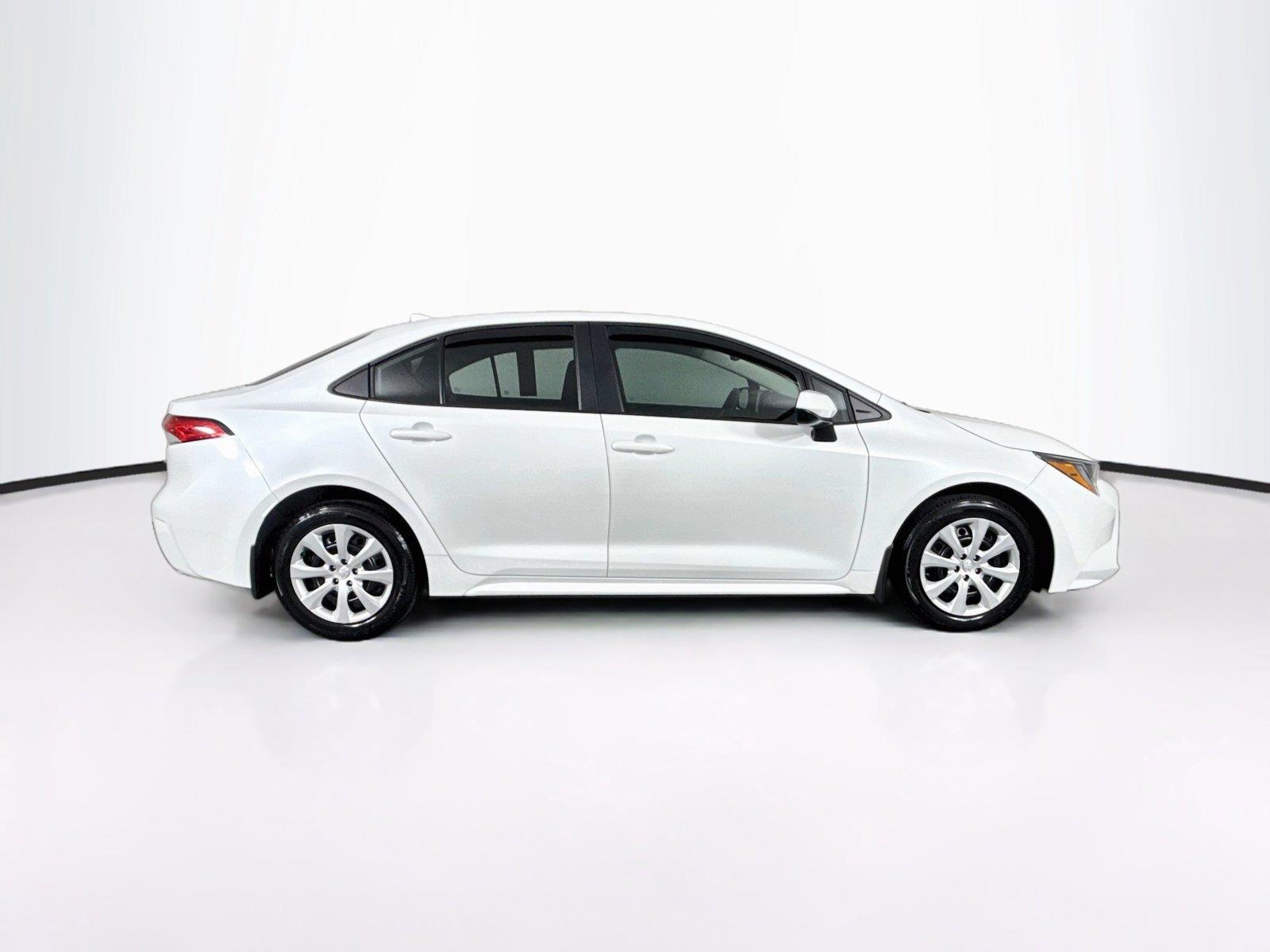 2026 Toyota Corolla LE photo 9