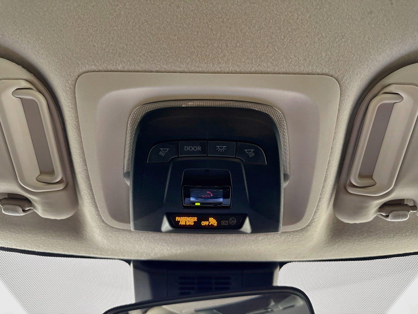2026 Toyota Corolla LE photo 5