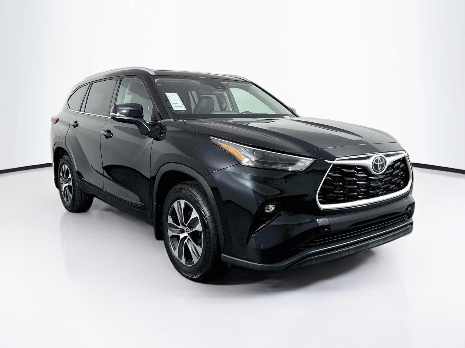 2022 Toyota Highlander XLE photo 8