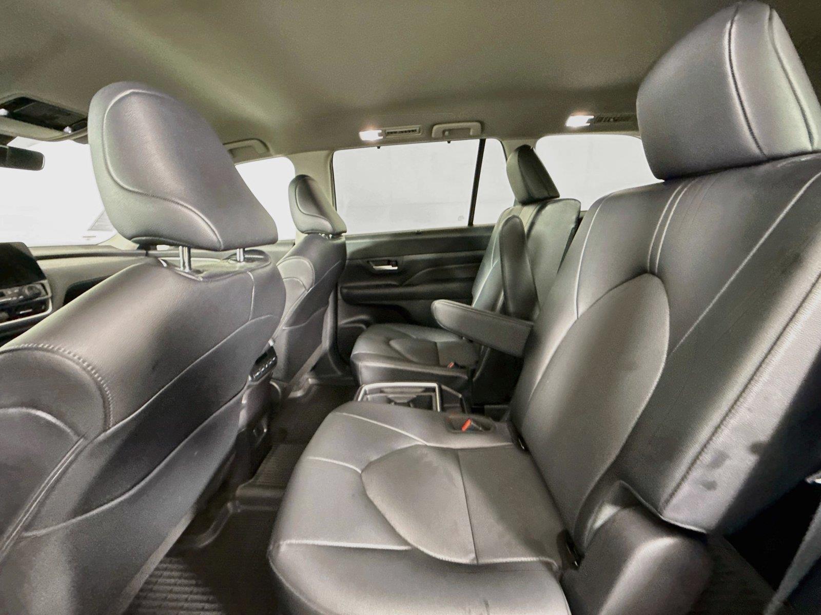 2026 Toyota Grand Highlander XLE photo 31
