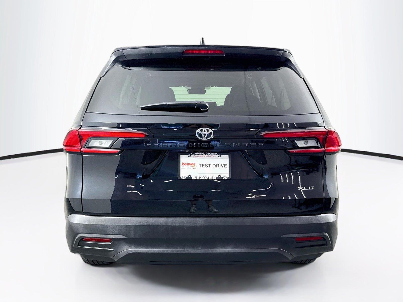 2026 Toyota Grand Highlander XLE photo 11