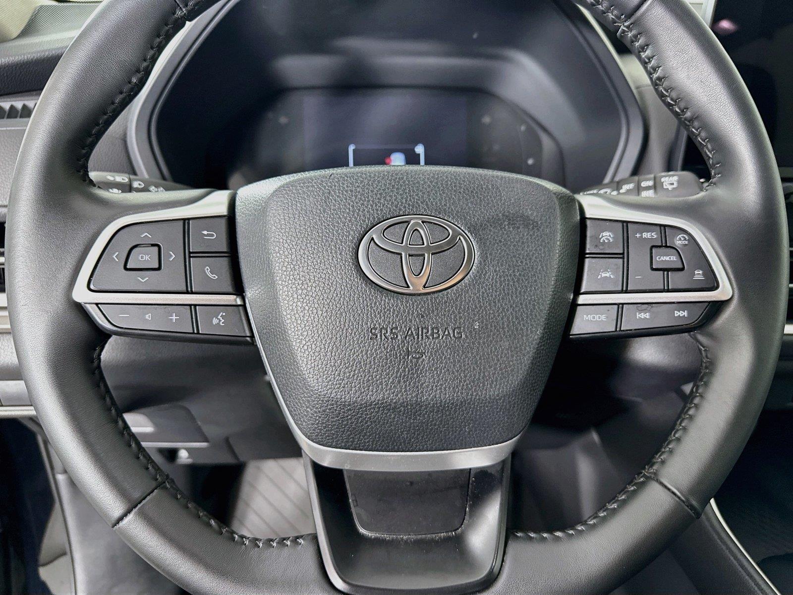 2026 Toyota Grand Highlander XLE photo 16