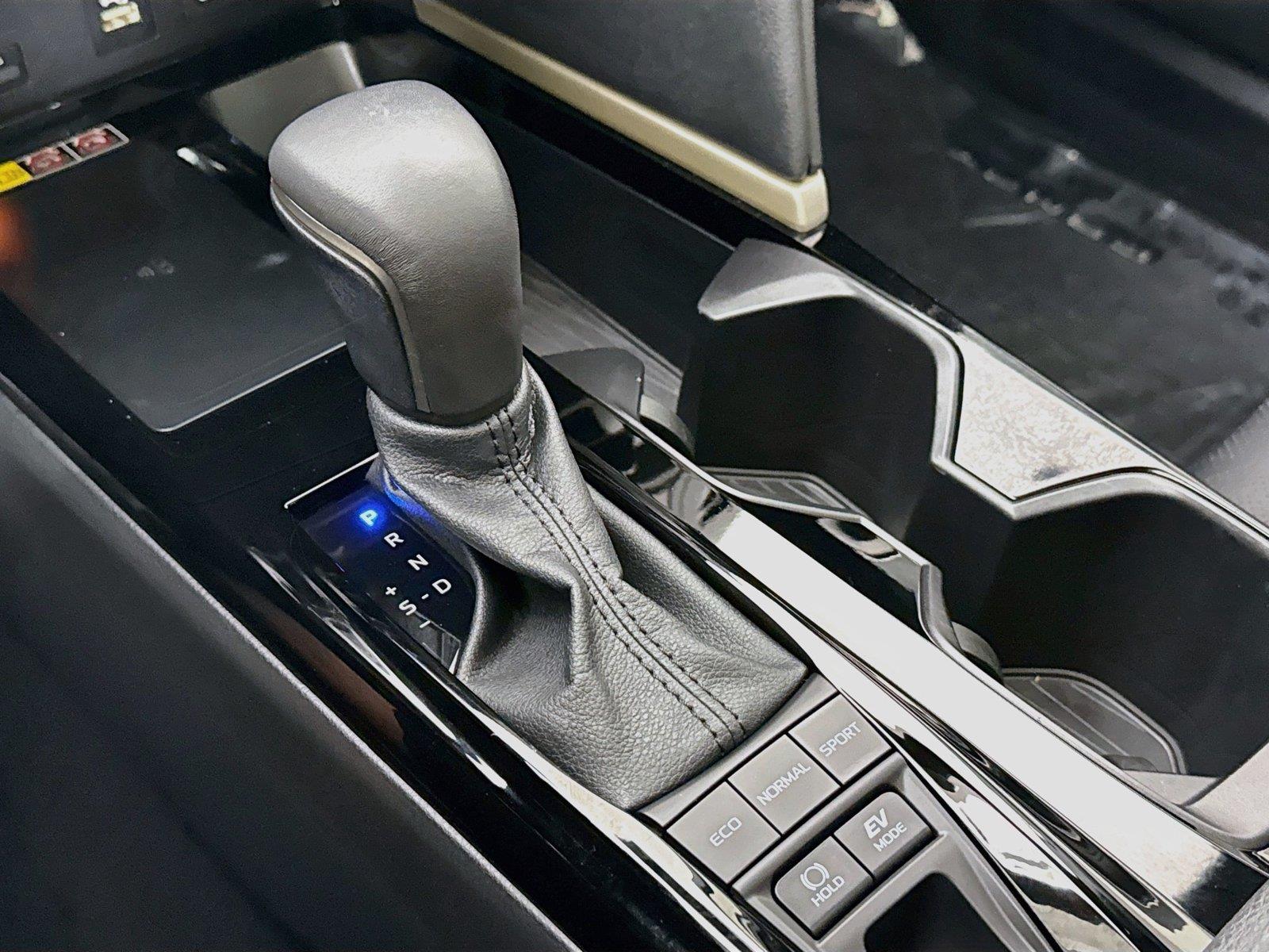 2025 Toyota Camry XSE photo 27