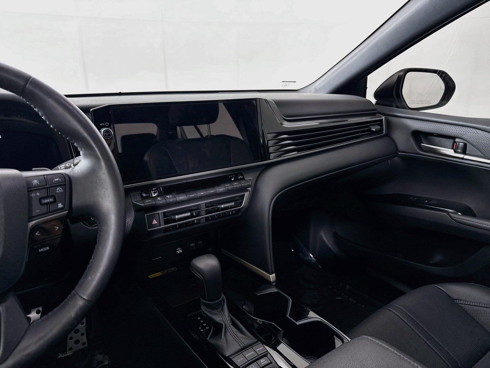 2025 Toyota Camry XSE photo 34