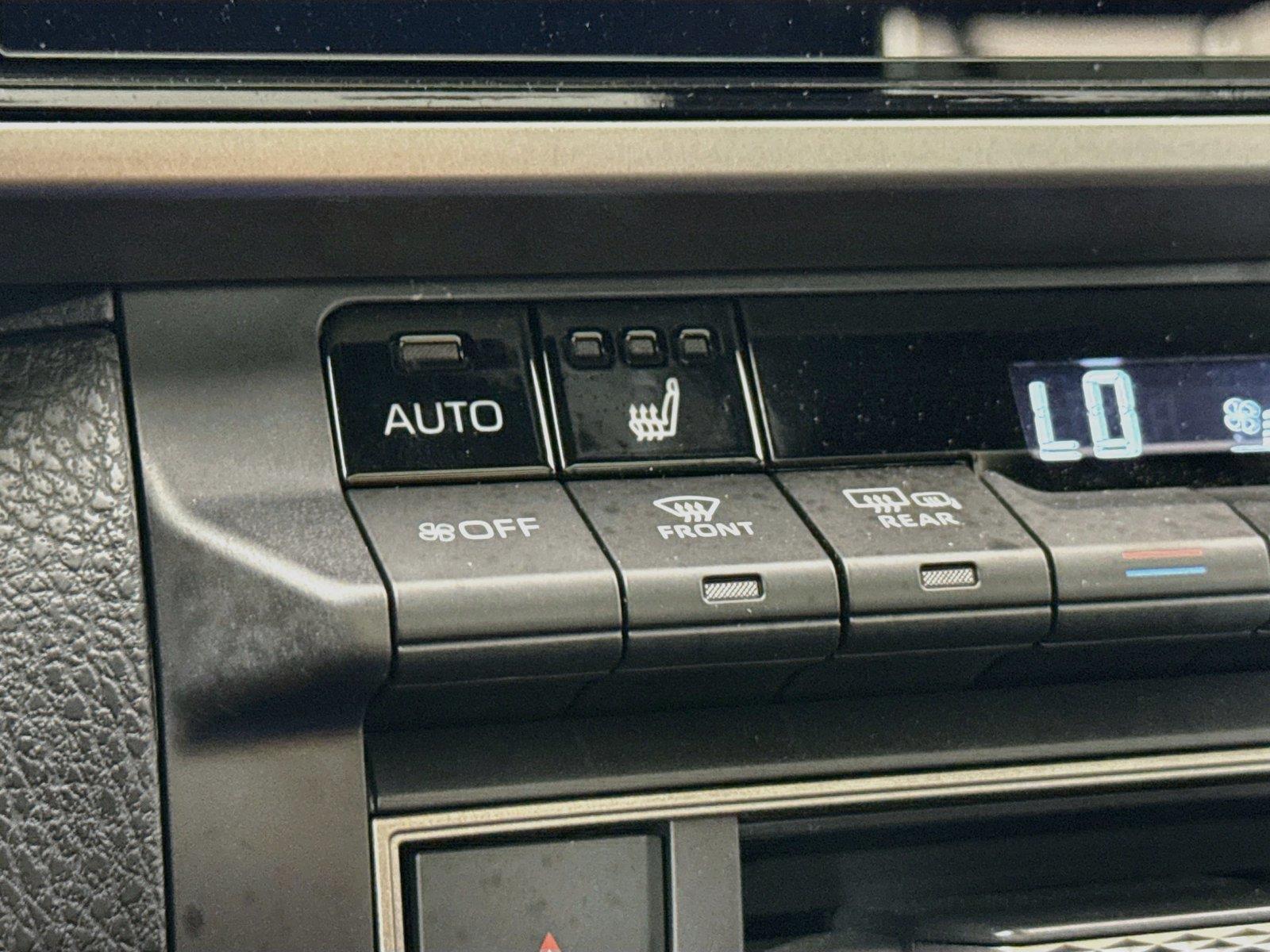 2025 Toyota Camry XSE photo 7