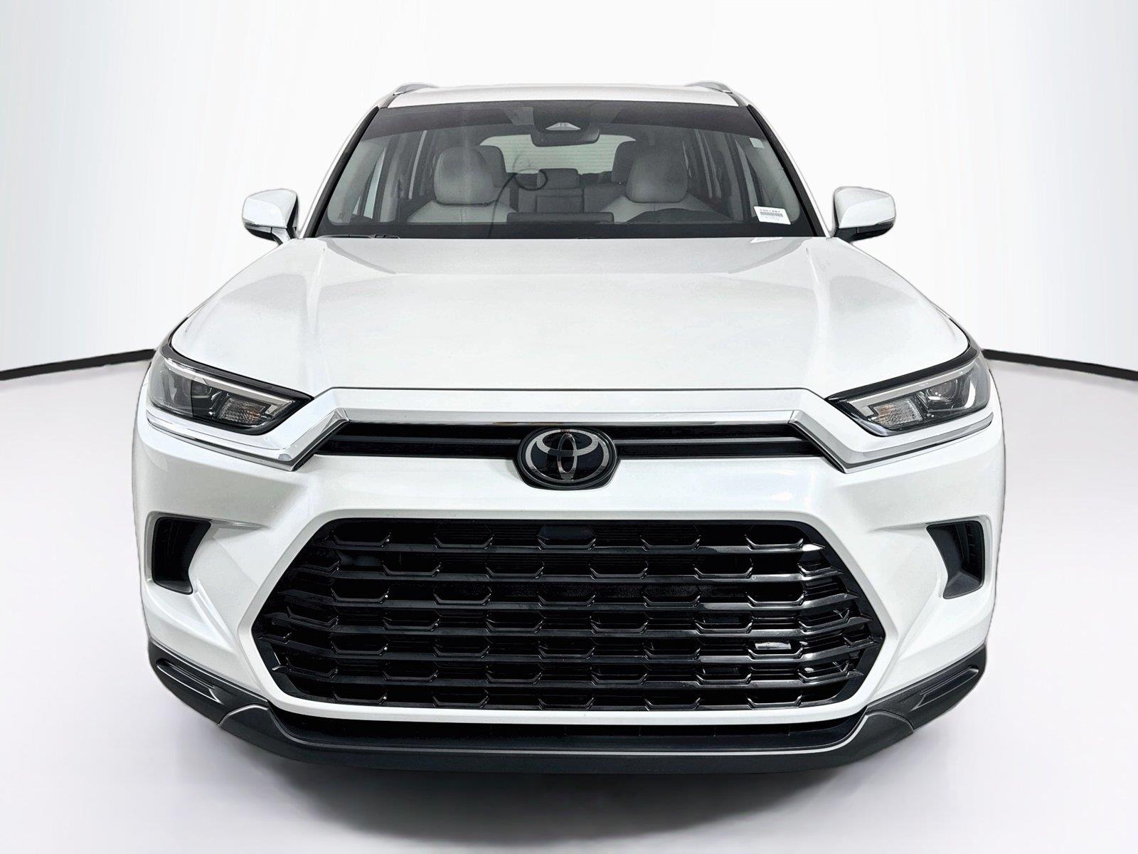 2024 Toyota Grand Highlander XLE photo 8