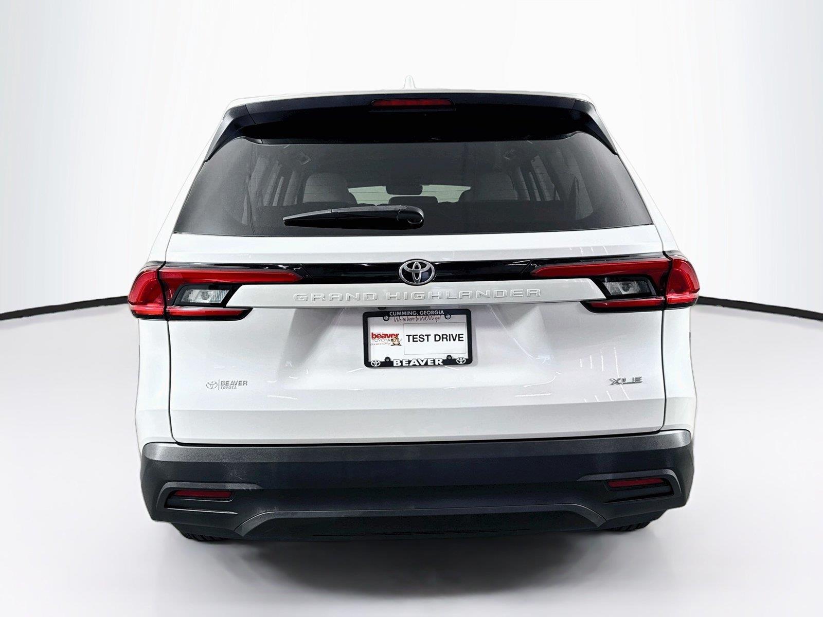 2024 Toyota Grand Highlander XLE photo 11