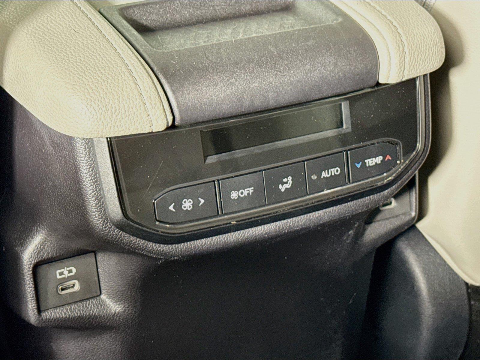 2024 Toyota Grand Highlander XLE photo 36