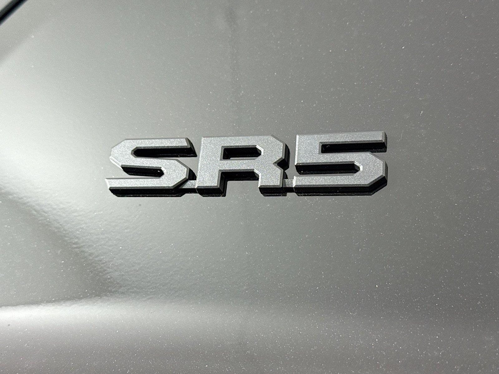 2026 Toyota 4Runner SR5 photo 9