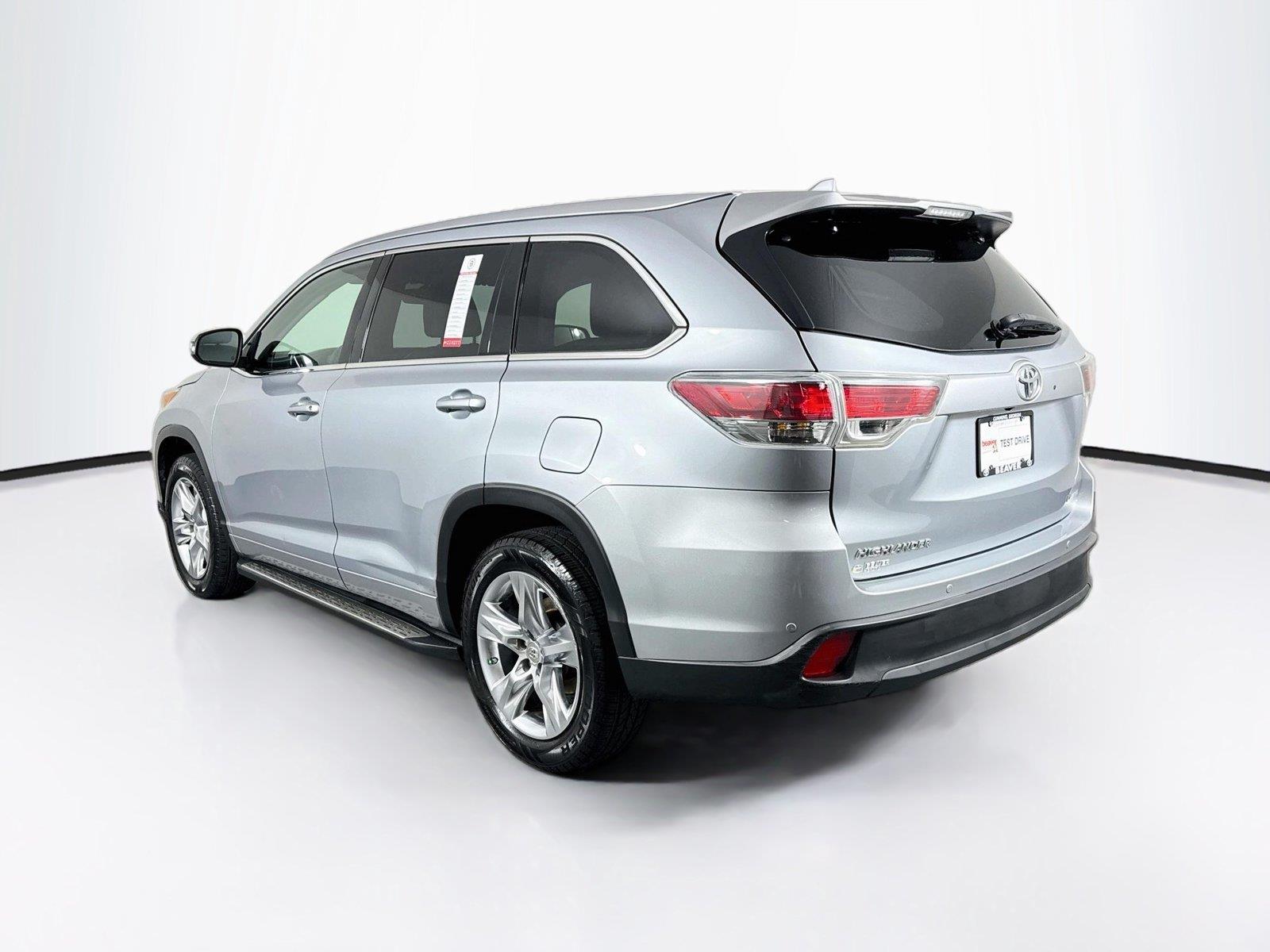 2015 Toyota Highlander Limited photo 11