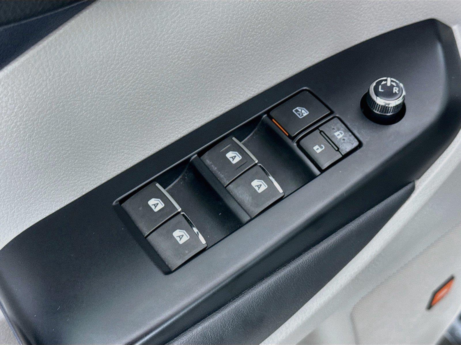 2015 Toyota Highlander Limited photo 28