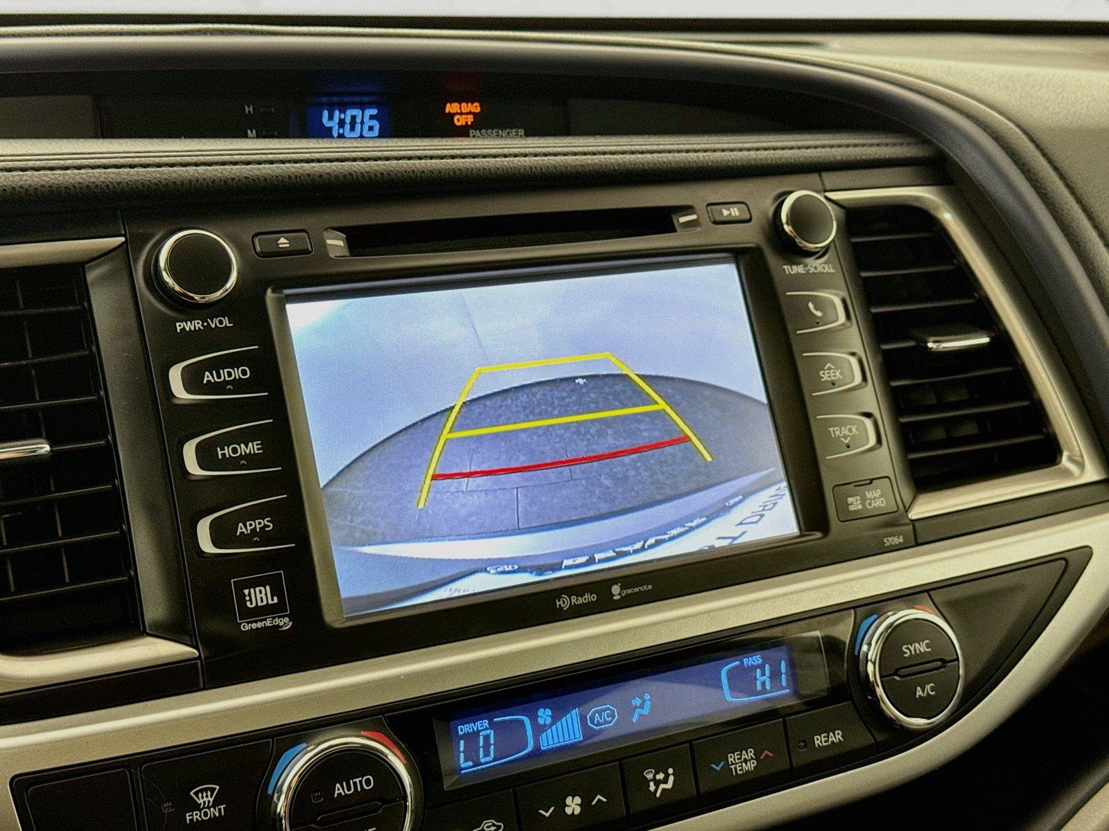 2015 Toyota Highlander Limited photo 23