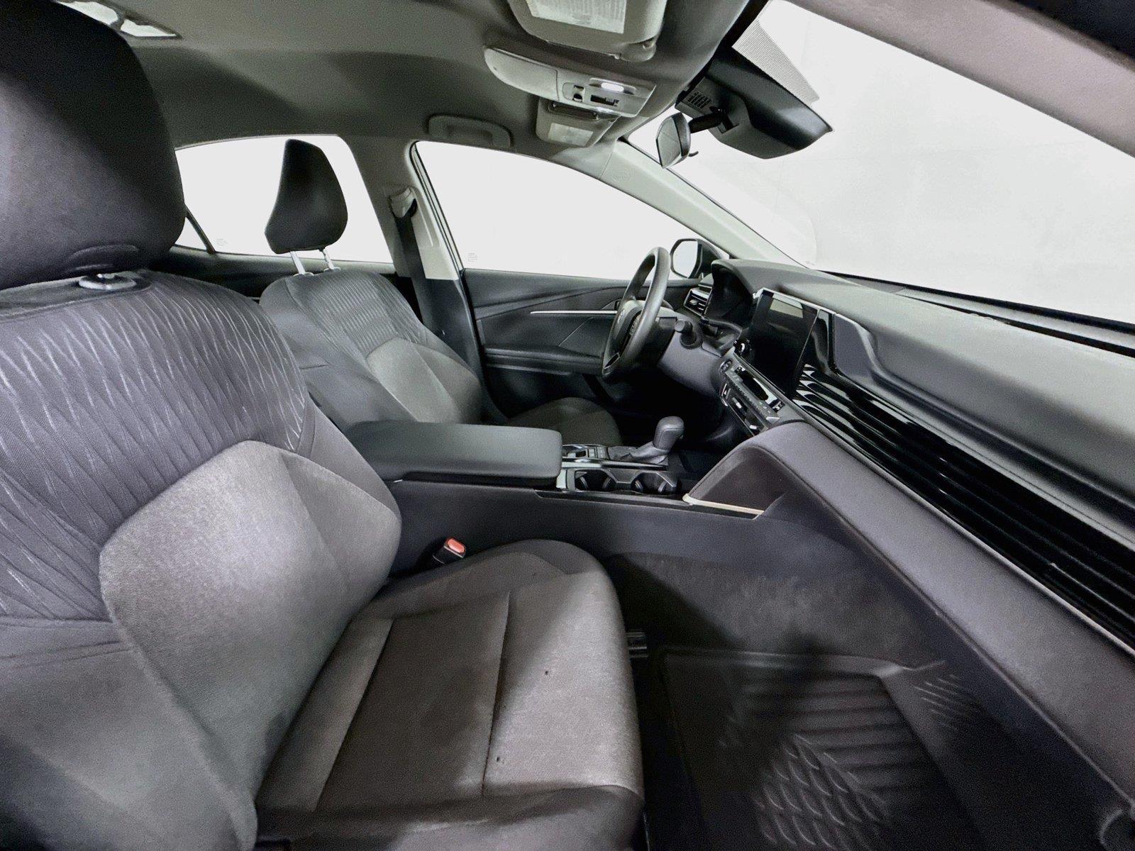 2025 Toyota Camry LE photo 39