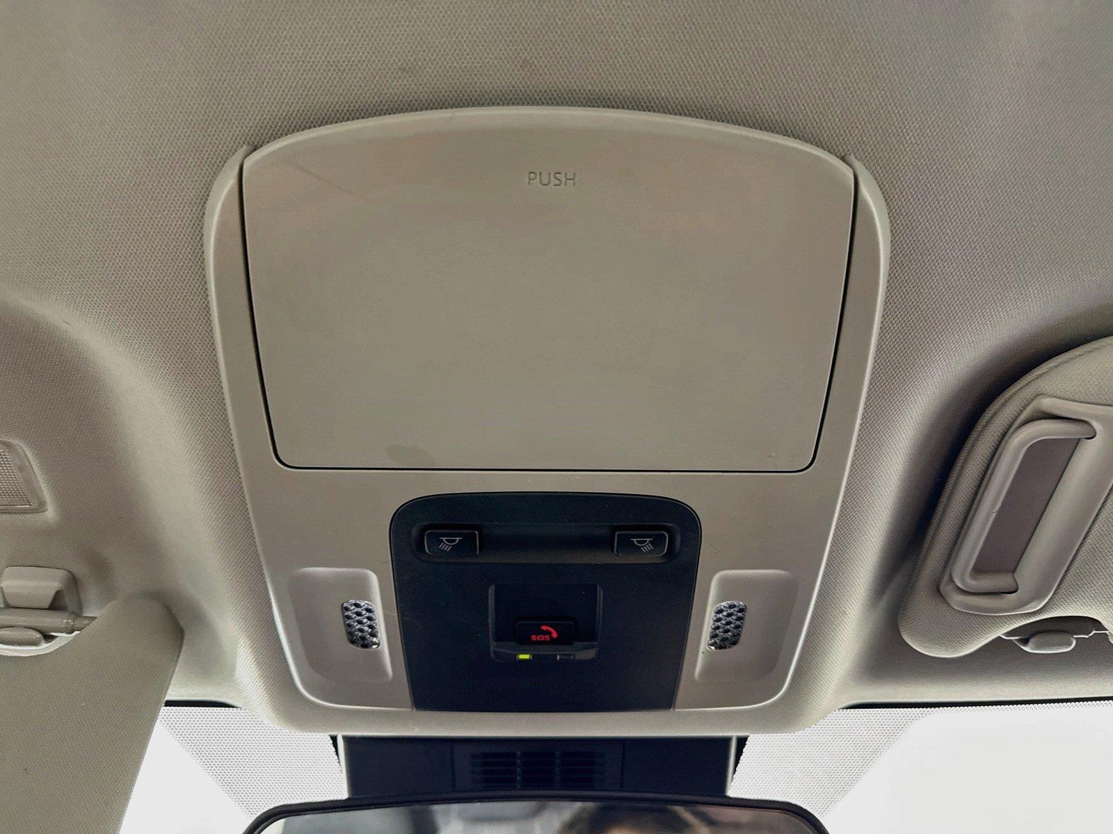 2025 Toyota Camry LE photo 5