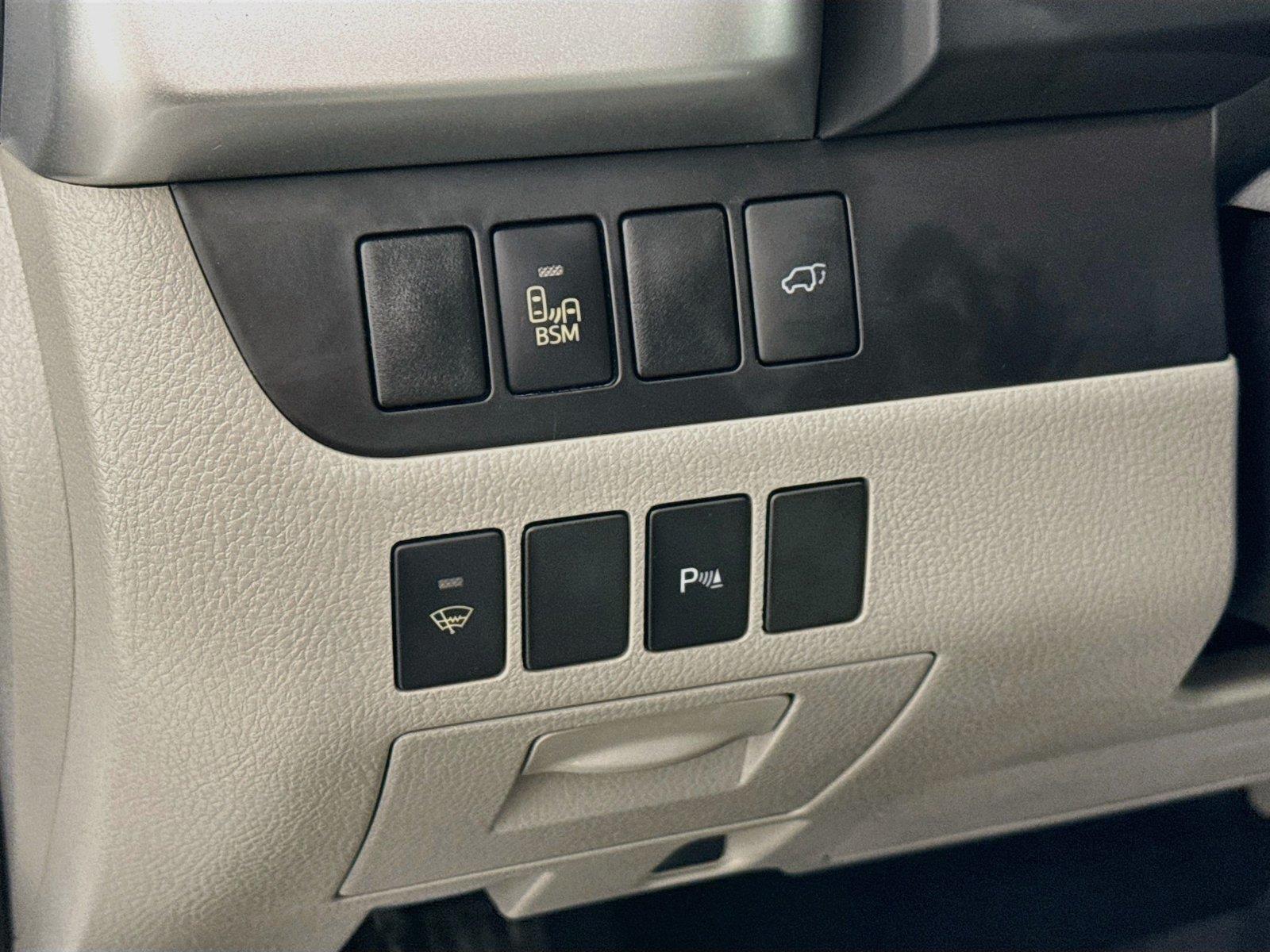 2015 Toyota Highlander Limited photo 14
