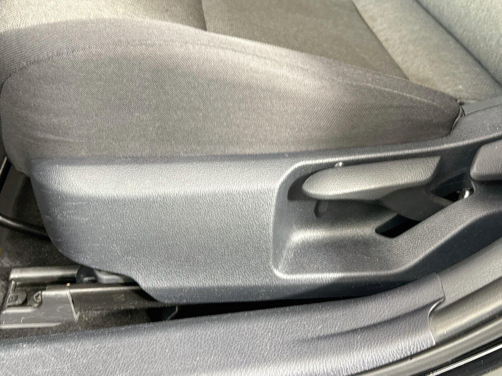 2025 Toyota Camry LE photo 28