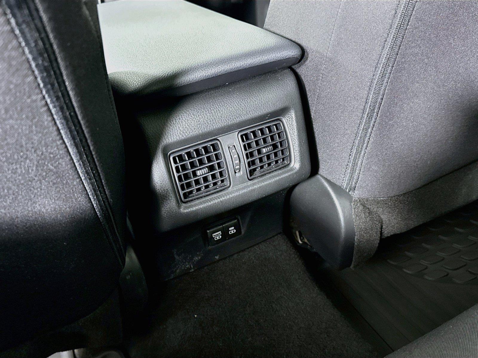 2025 Toyota Camry LE photo 34