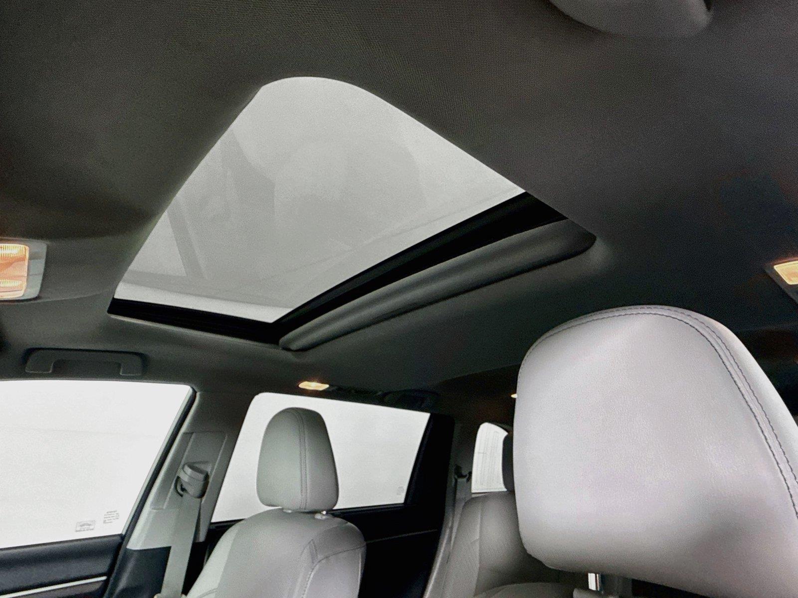 2015 Toyota Highlander Limited photo 5
