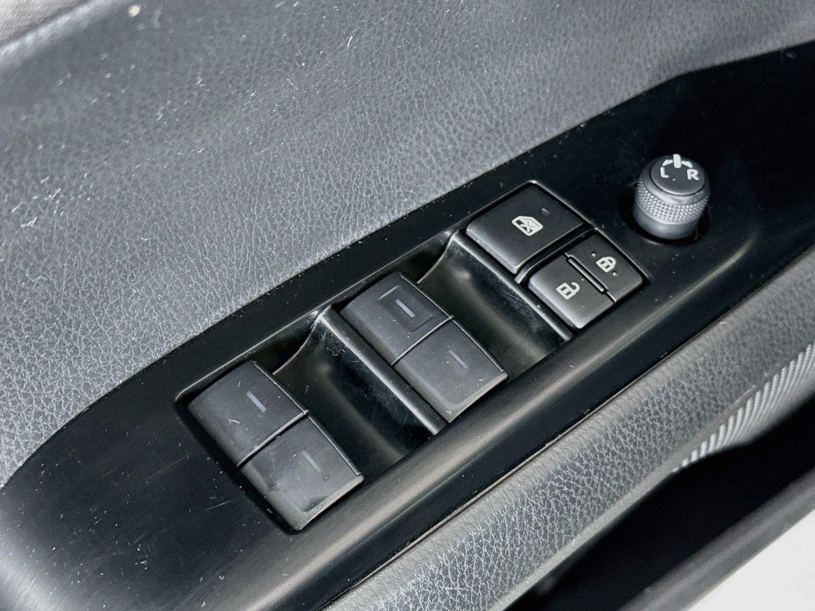 2025 Toyota Camry LE photo 27