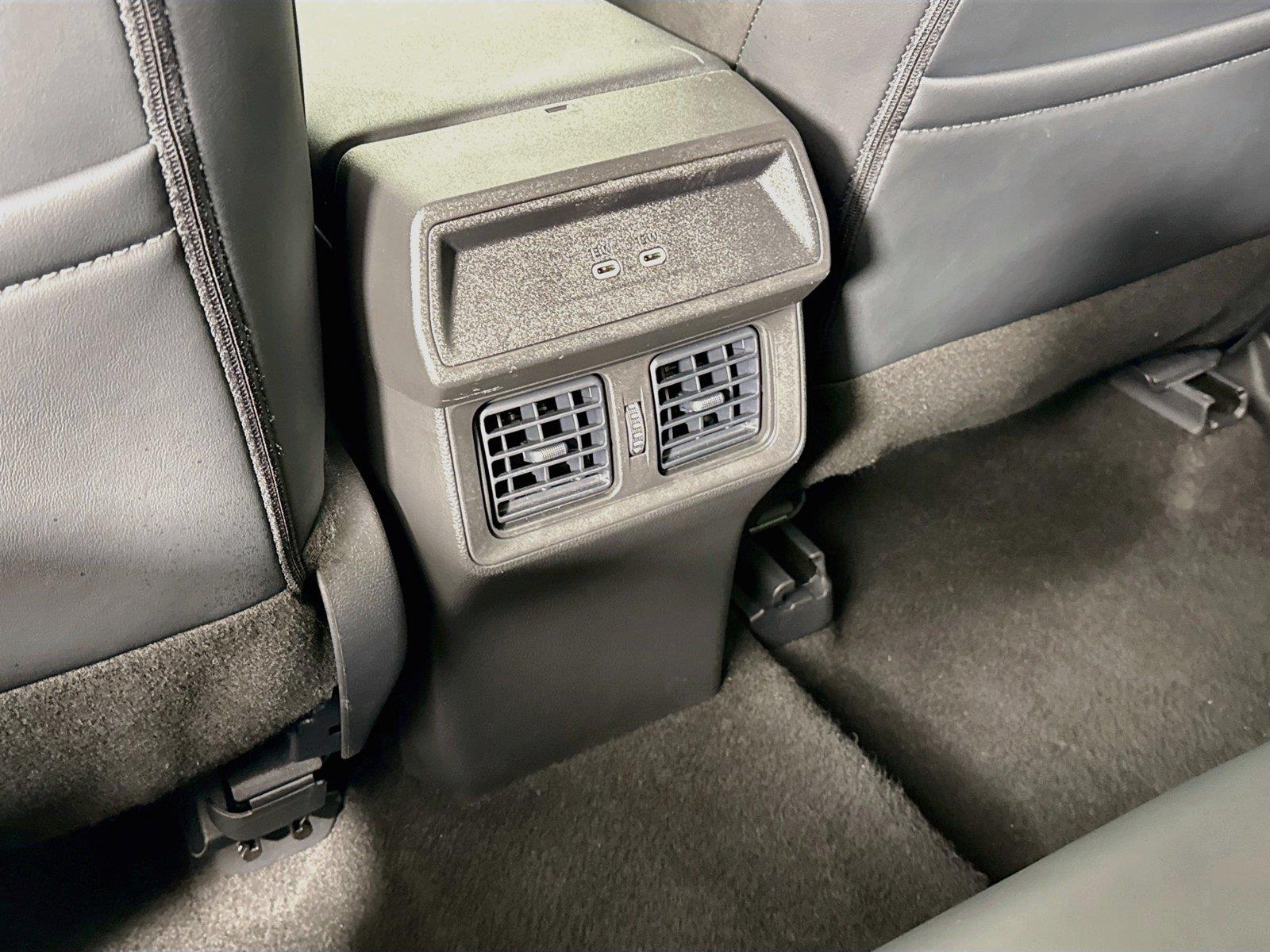 2026 Toyota RAV4 XLE Premium photo 33