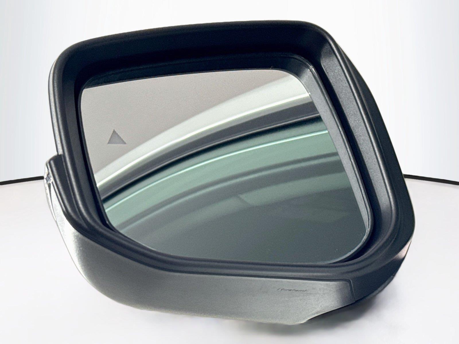 2026 Toyota RAV4 XLE Premium photo 4
