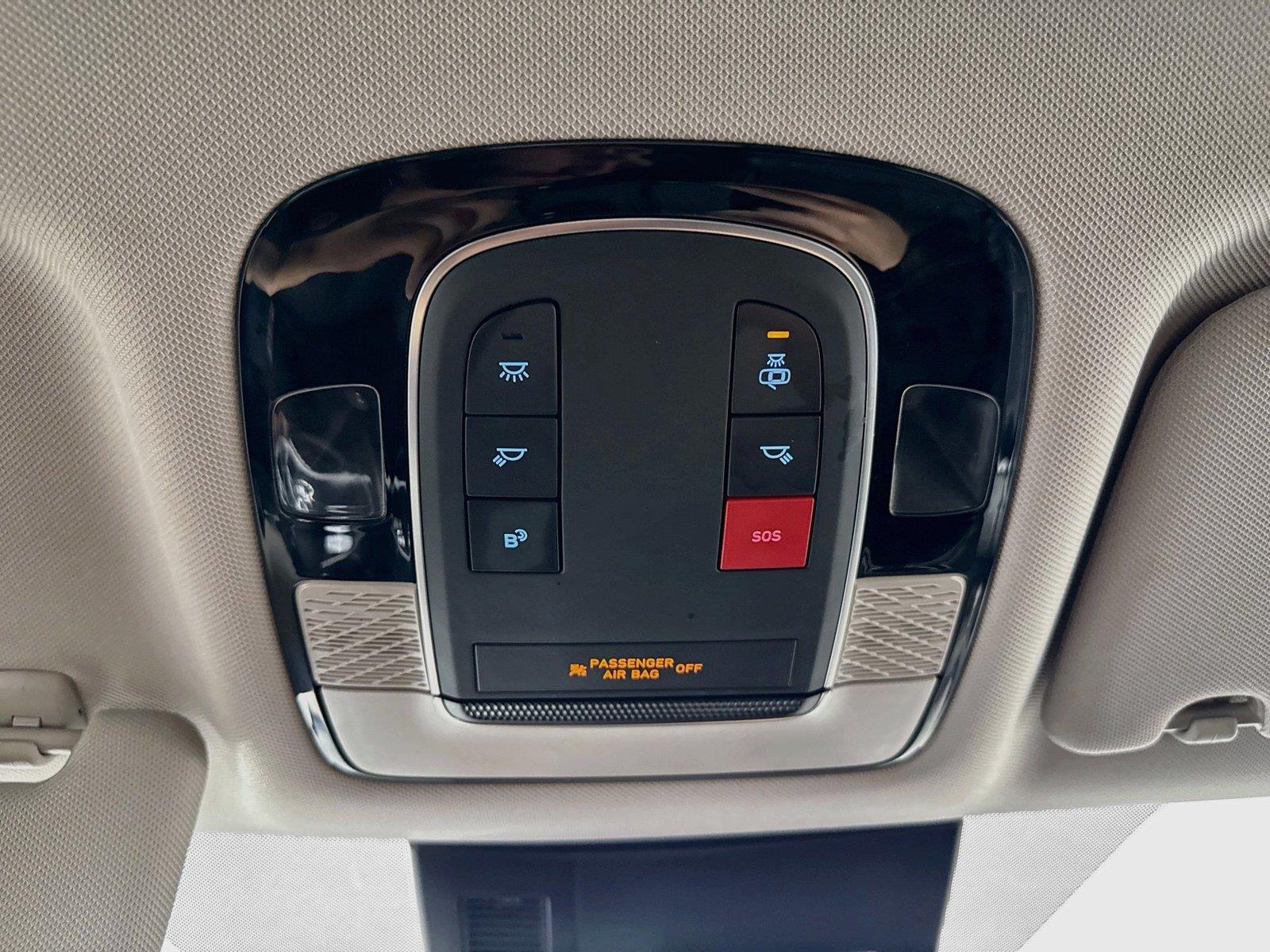 2025 Hyundai Palisade SEL photo 5