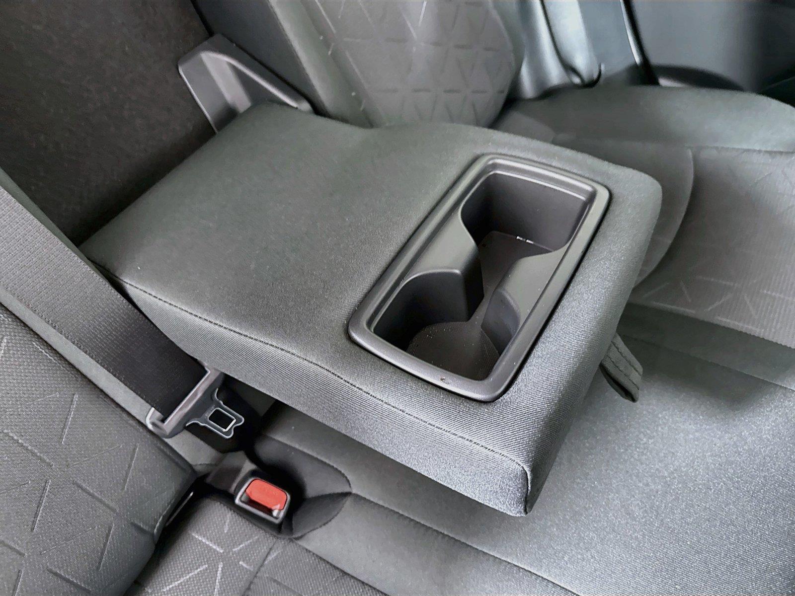 2025 Toyota RAV4 XLE photo 37