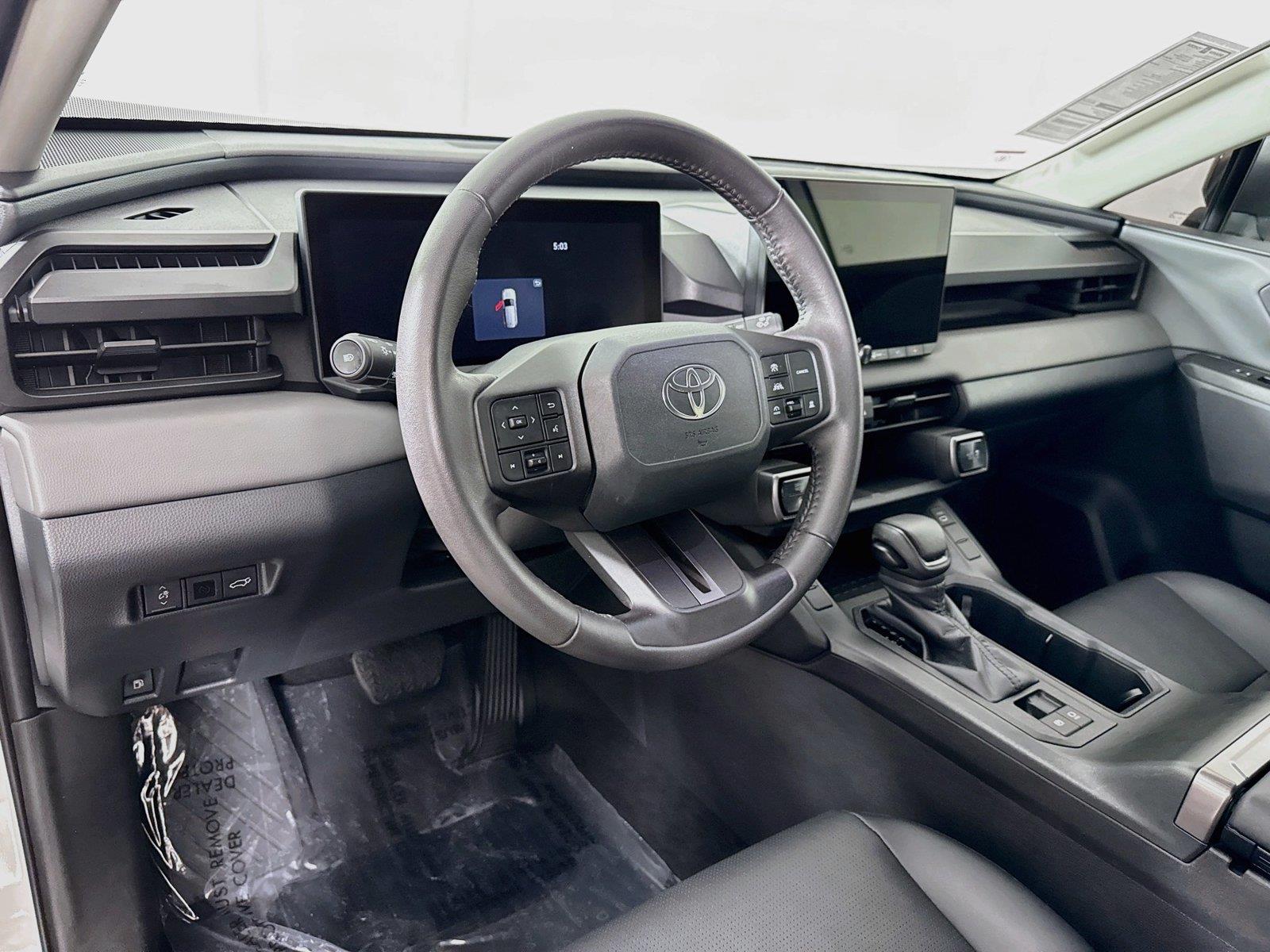 2026 Toyota RAV4 XLE Premium photo 3