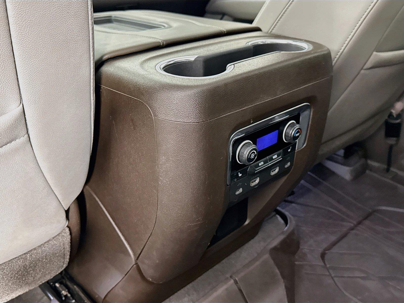 2021 Chevrolet Tahoe Z71 photo 32