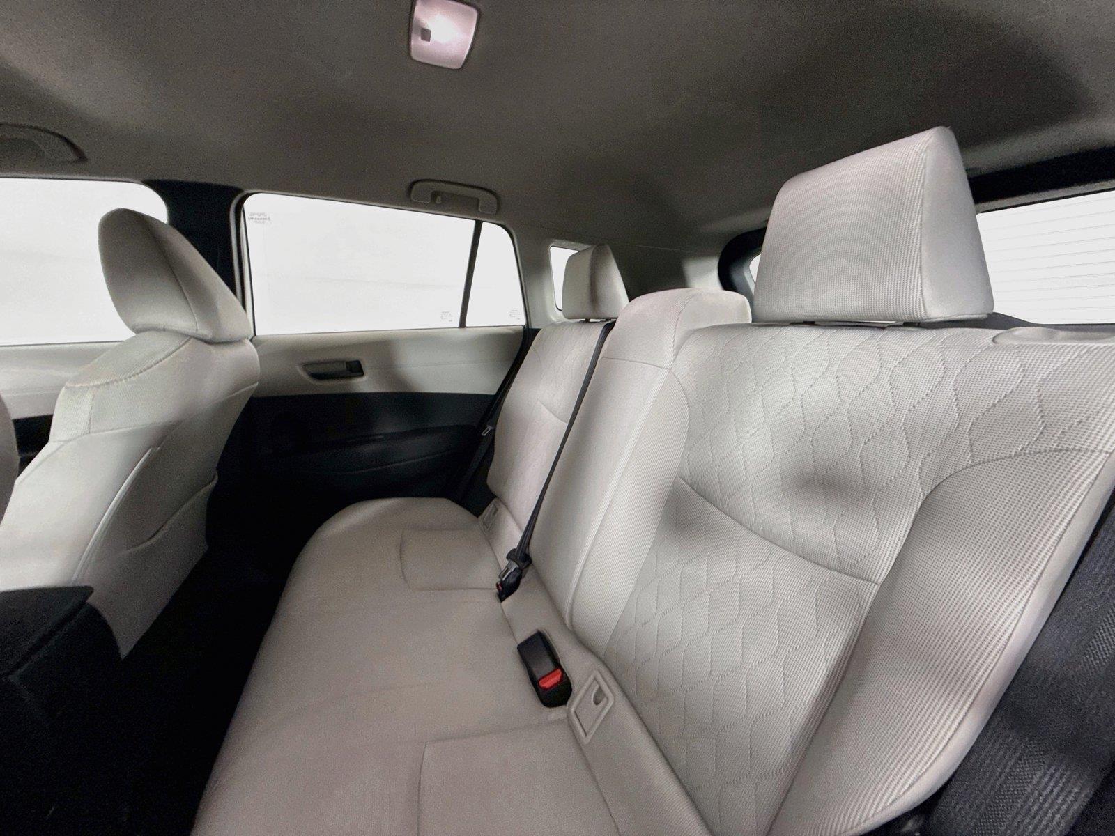2024 Toyota Corolla Cross L photo 26
