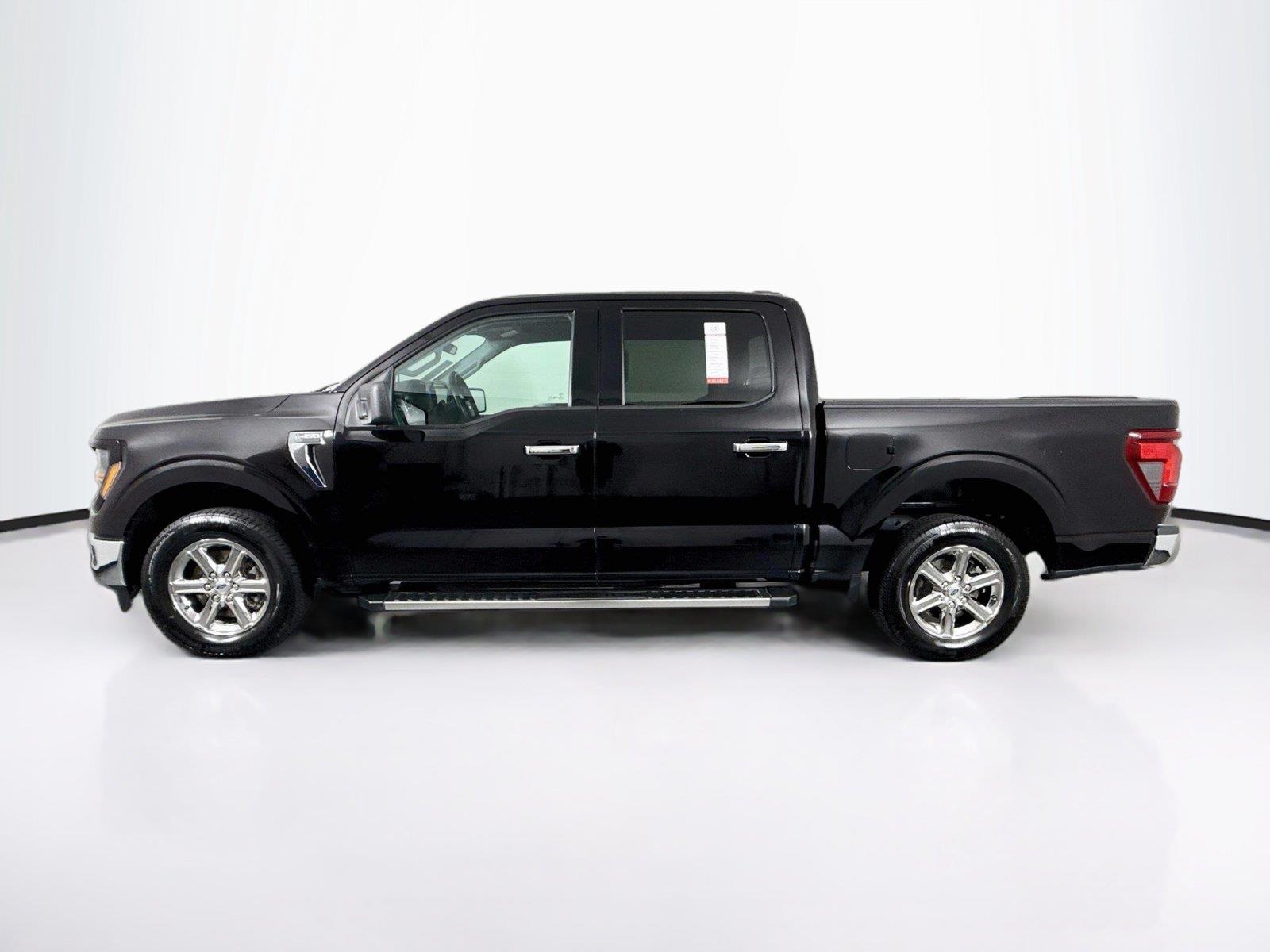 2025 Ford F-150 XLT photo 11