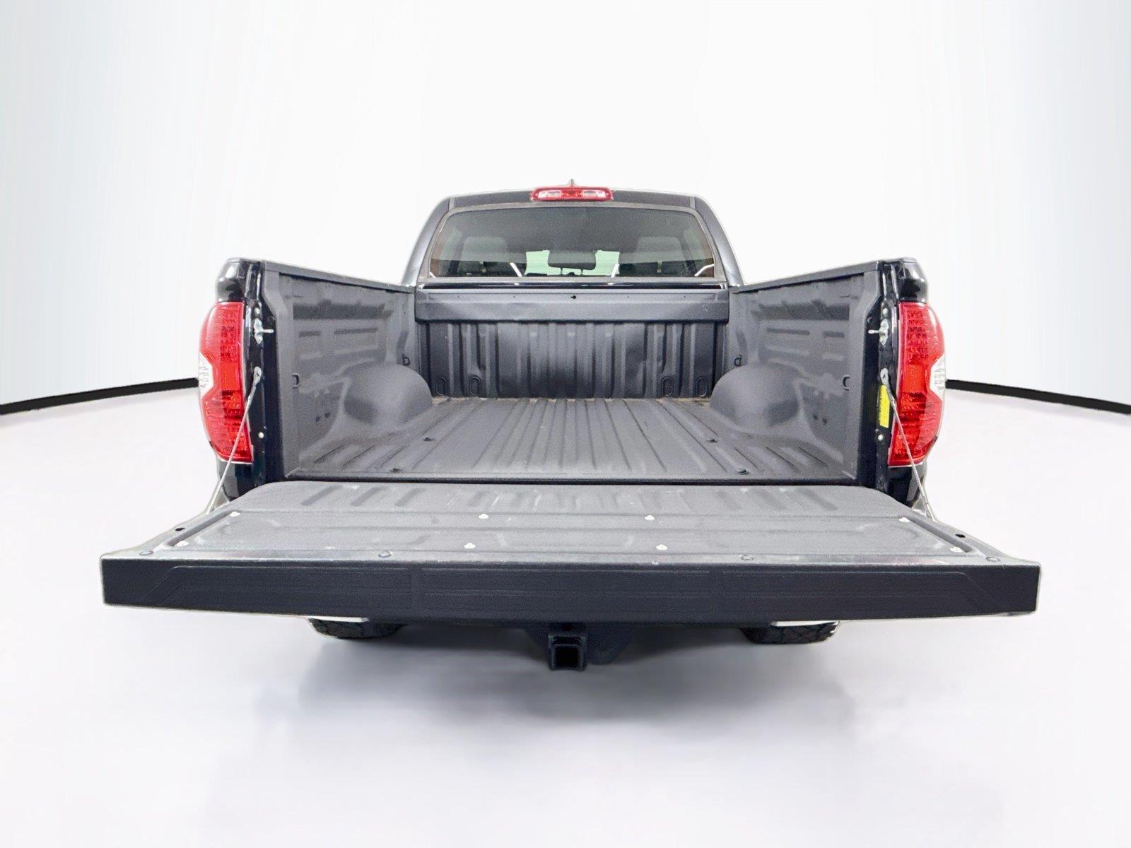 2021 Toyota Tundra SR5 photo 32