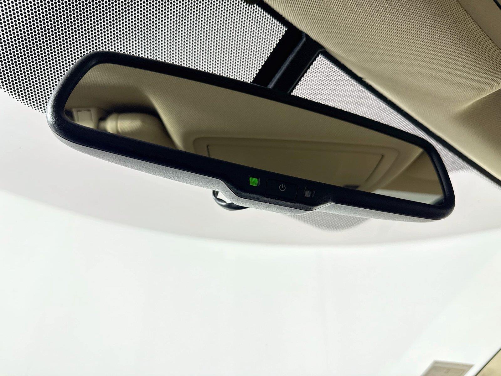 2016 Toyota Highlander XLE photo 22
