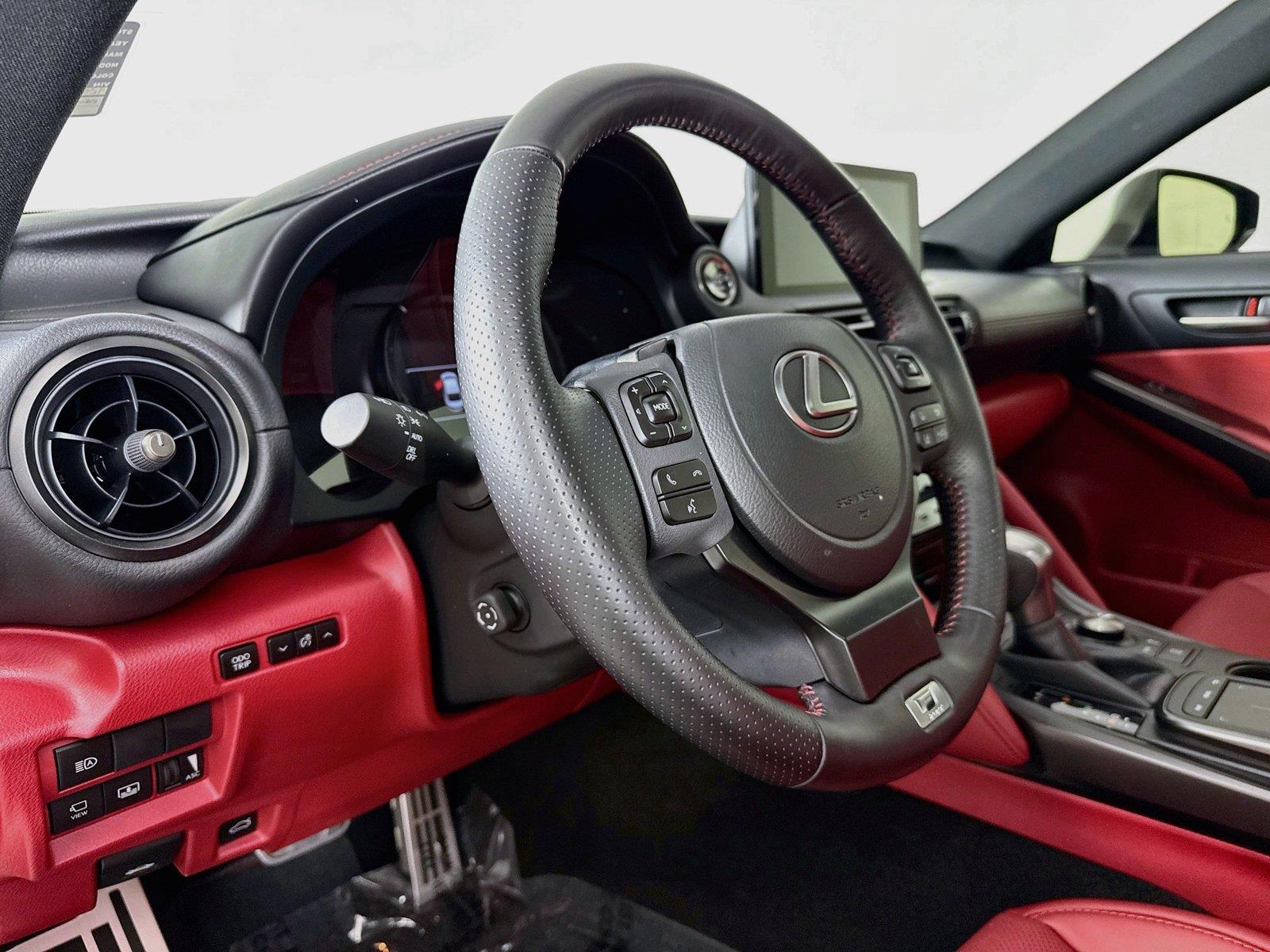 2024 Lexus IS IS 500 F SPORT Performance Premium photo 3