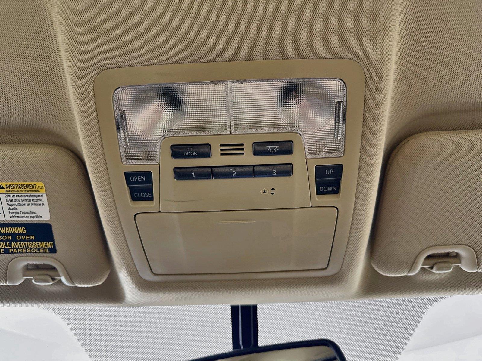 2016 Toyota Highlander XLE photo 23