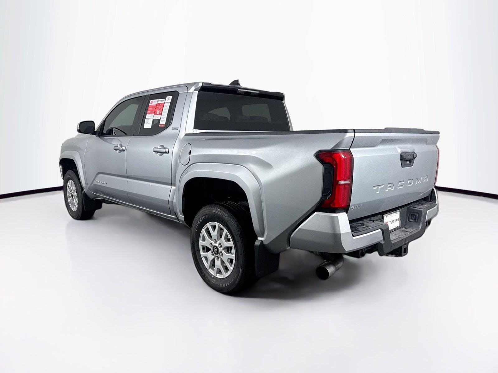 2026 Toyota Tacoma SR5 photo 7