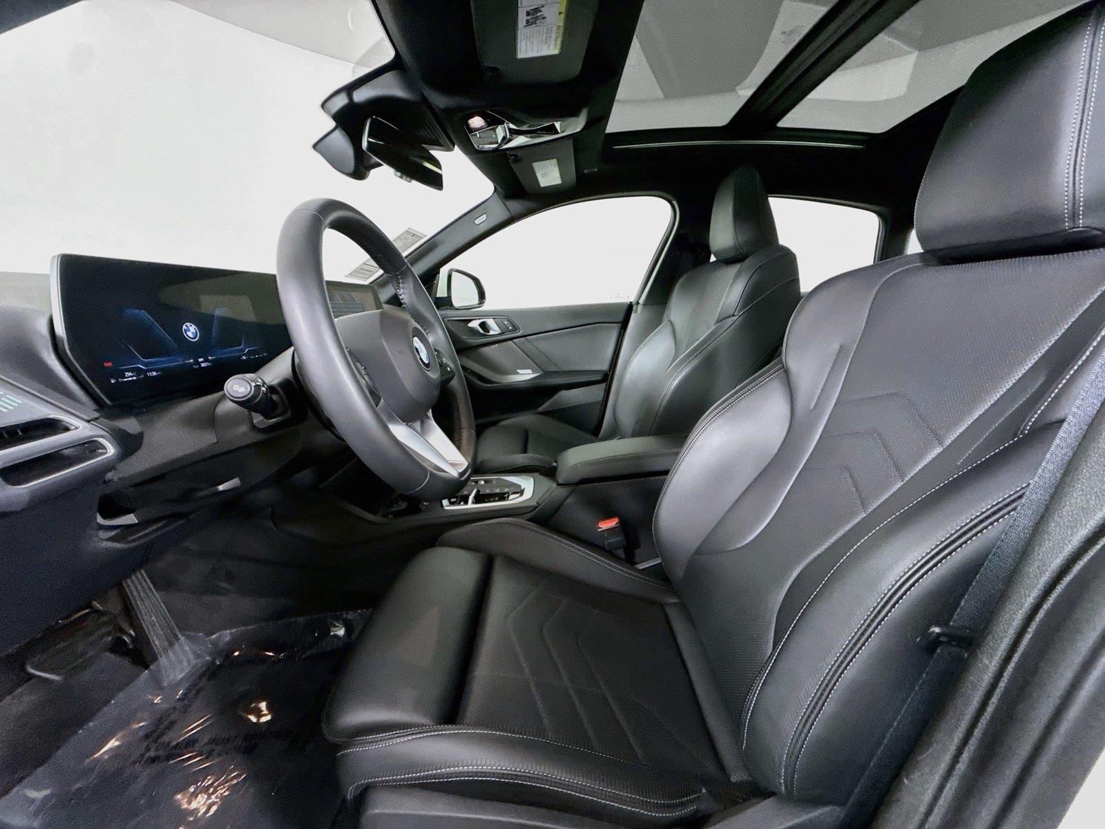 2025 BMW 2 Series 228 xDrive photo 2