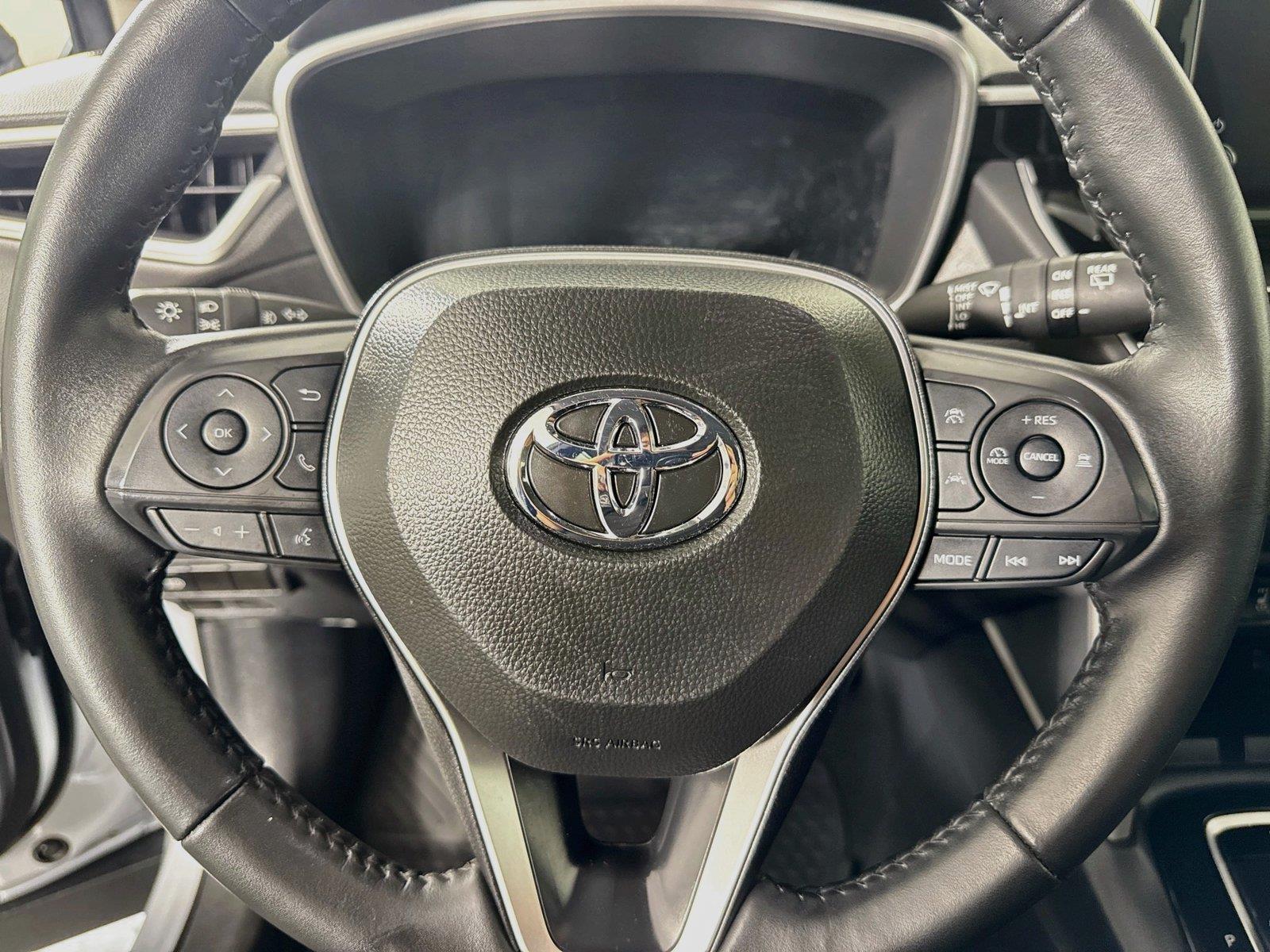 2025 Toyota Corolla Cross XLE photo 15