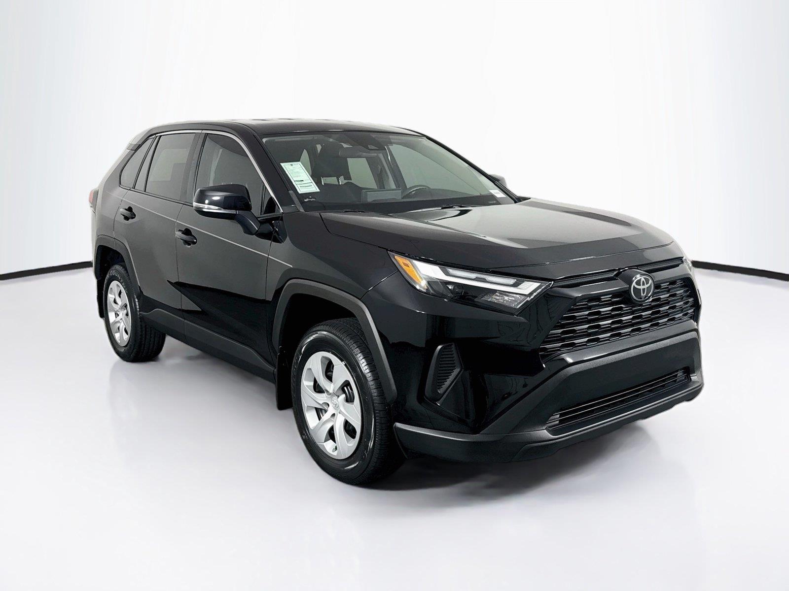 2024 Toyota RAV4 LE photo 7