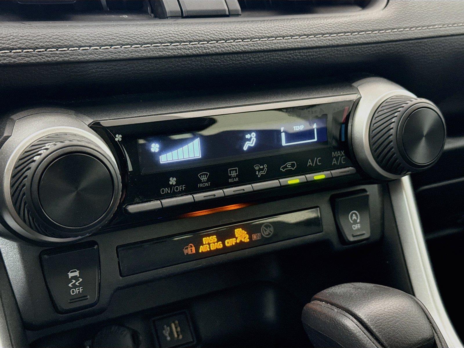 2024 Toyota RAV4 LE photo 21