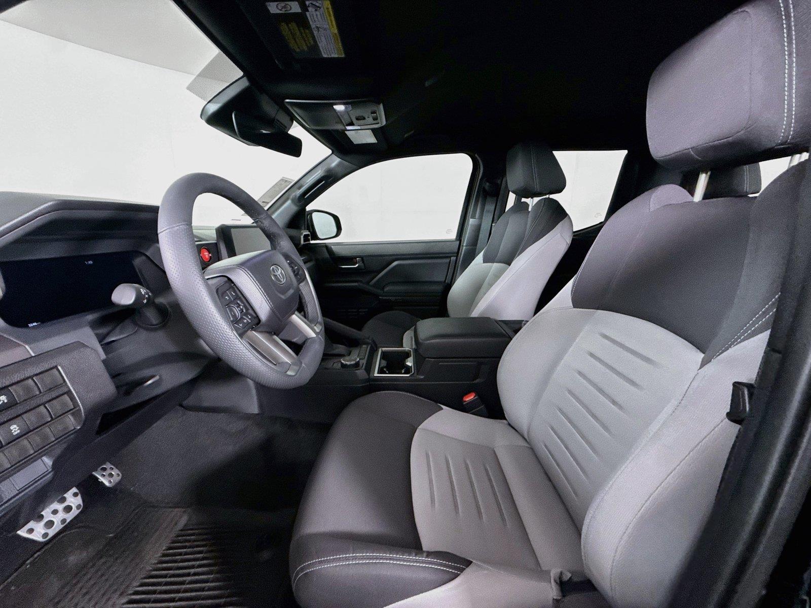 2026 Toyota Tacoma TRD Sport photo 2