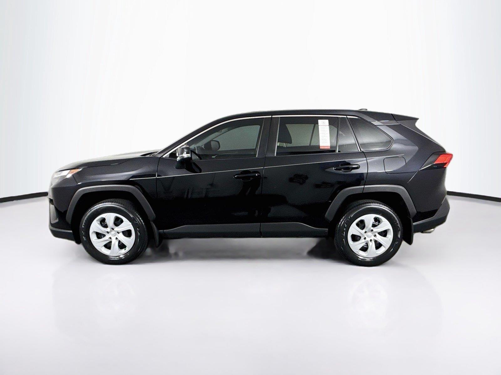 2024 Toyota RAV4 LE photo 11