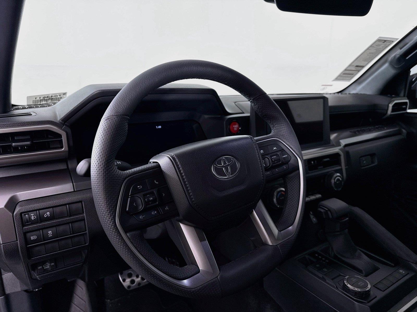 2026 Toyota Tacoma TRD Sport photo 3