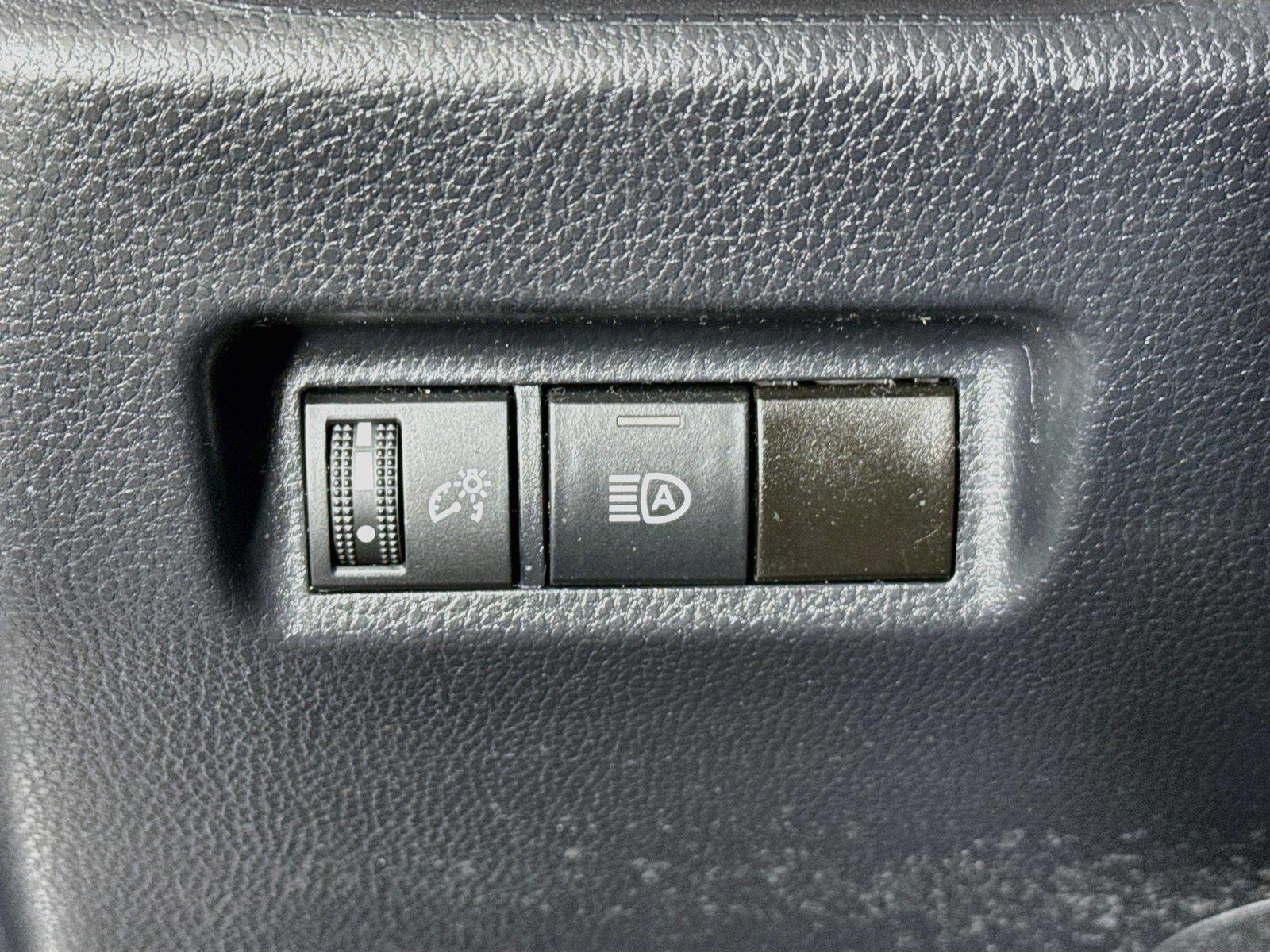 2024 Toyota RAV4 LE photo 13