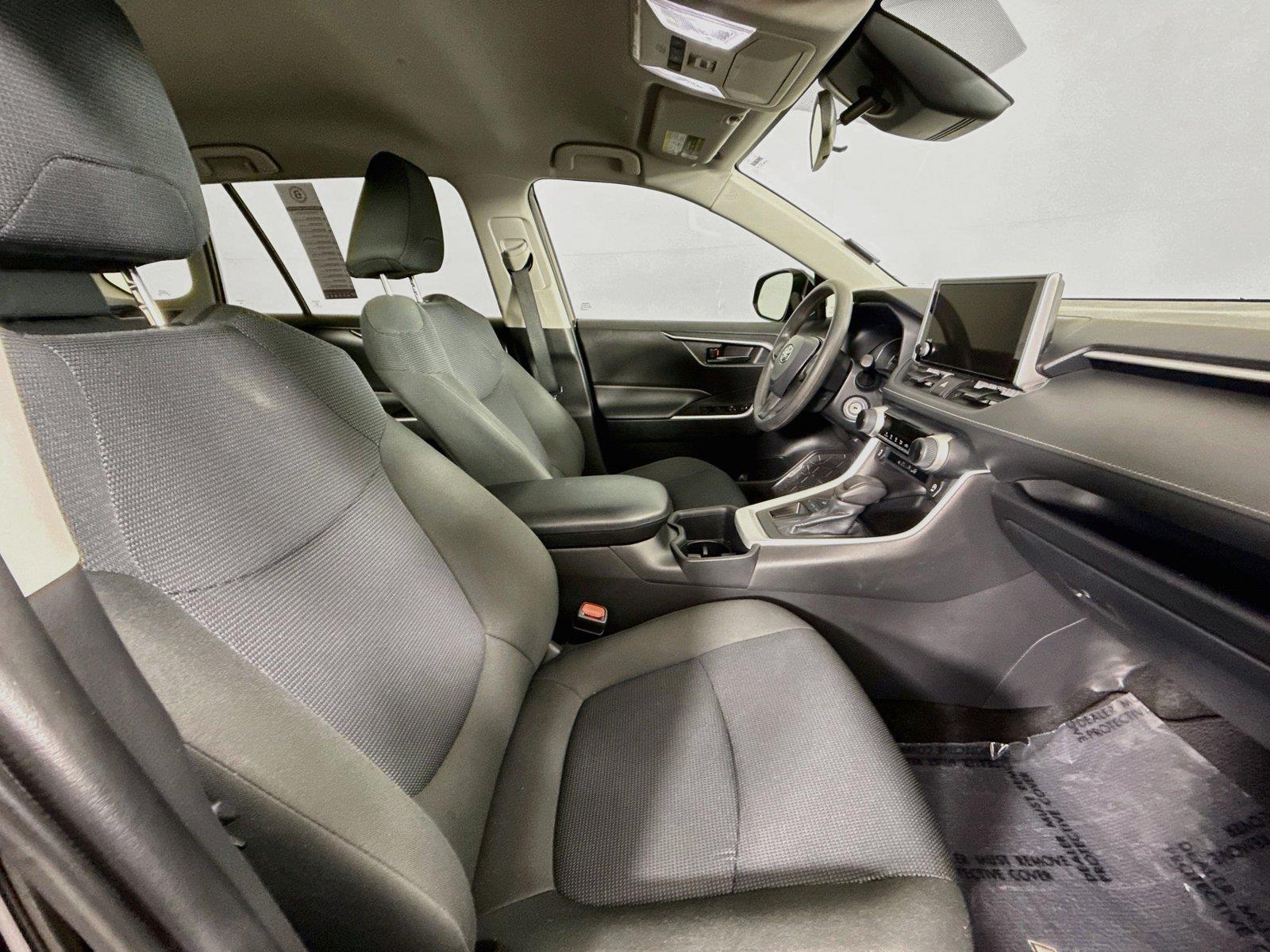 2024 Toyota RAV4 LE photo 36