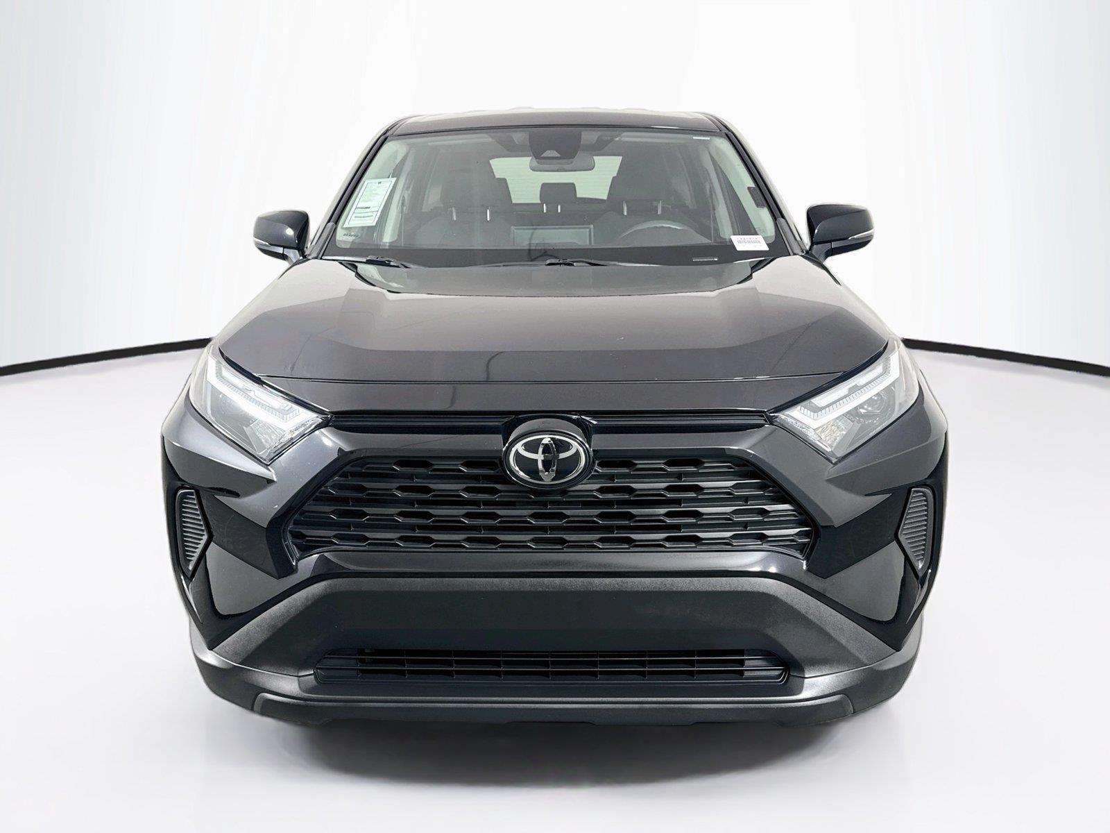 2024 Toyota RAV4 LE photo 6