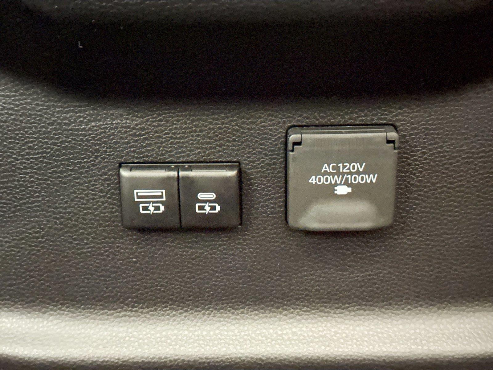 2026 Toyota Tundra 1794 Edition HV photo 38