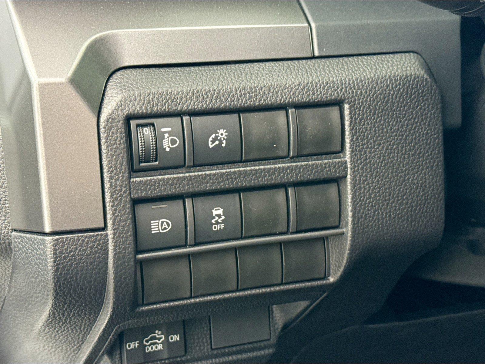 2026 Toyota Tacoma TRD Sport photo 16