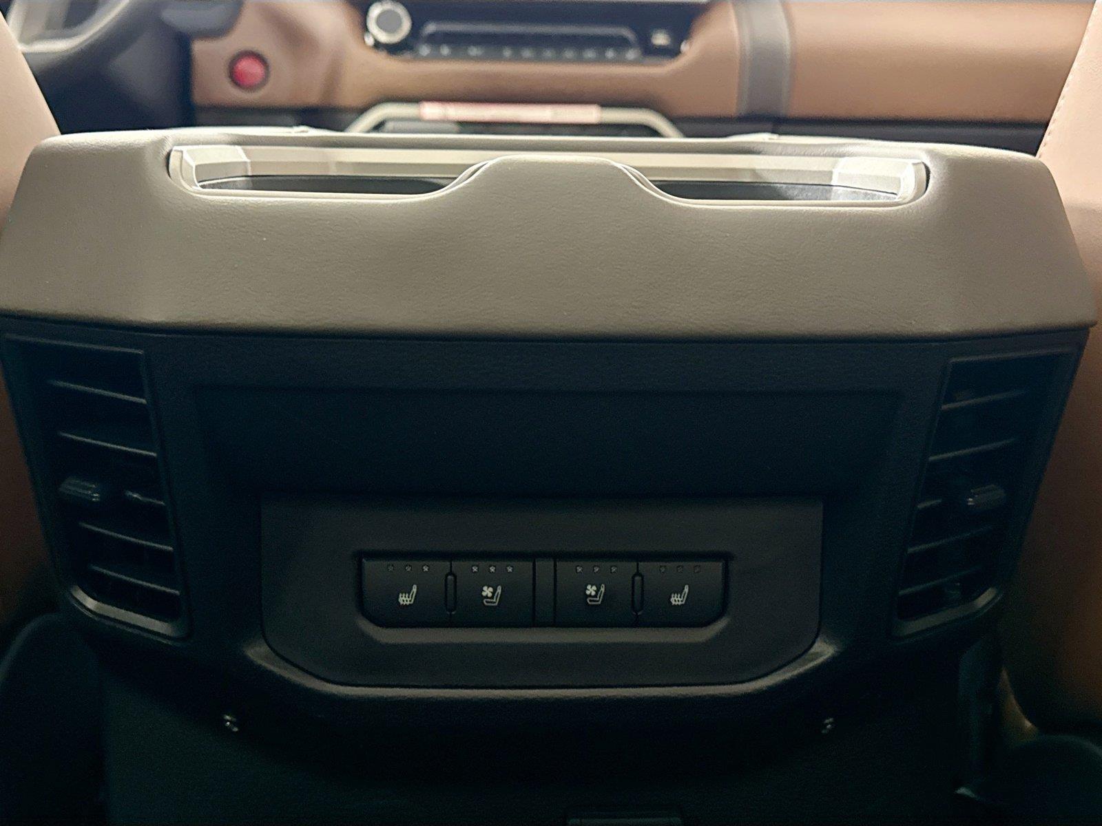 2026 Toyota Tundra 1794 Edition HV photo 37